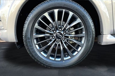 2024 INFINITI QX80 SENSORY 4WD