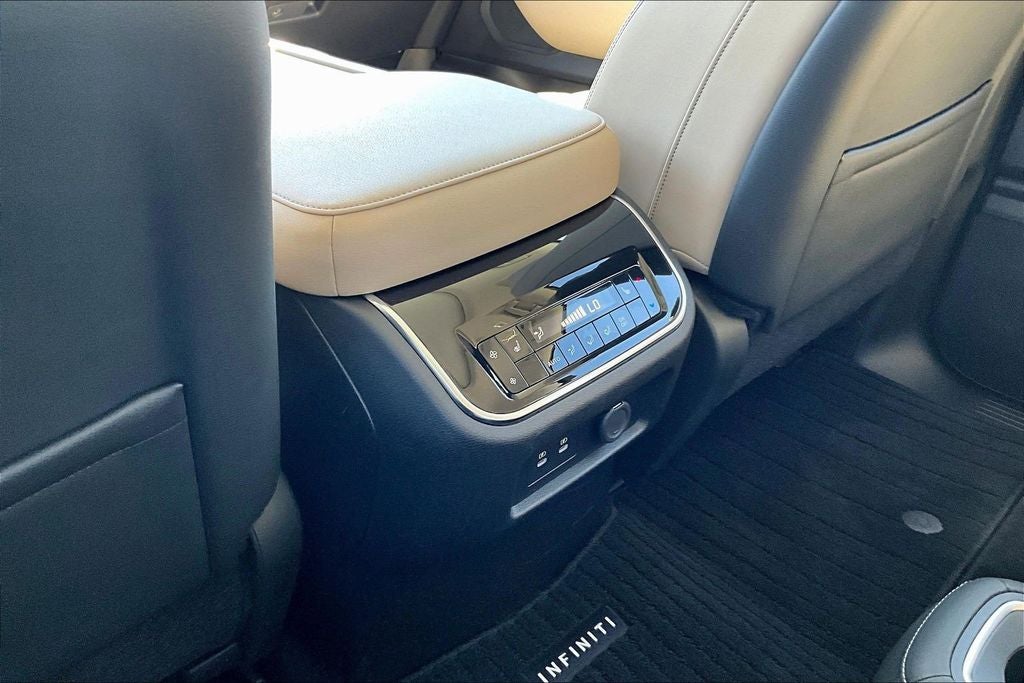 2025 INFINITI QX80 Pure 4WD