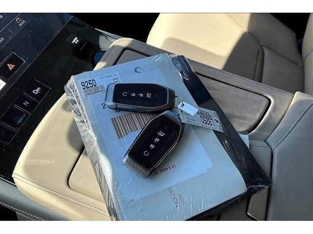 2025 INFINITI QX80 Pure 4WD