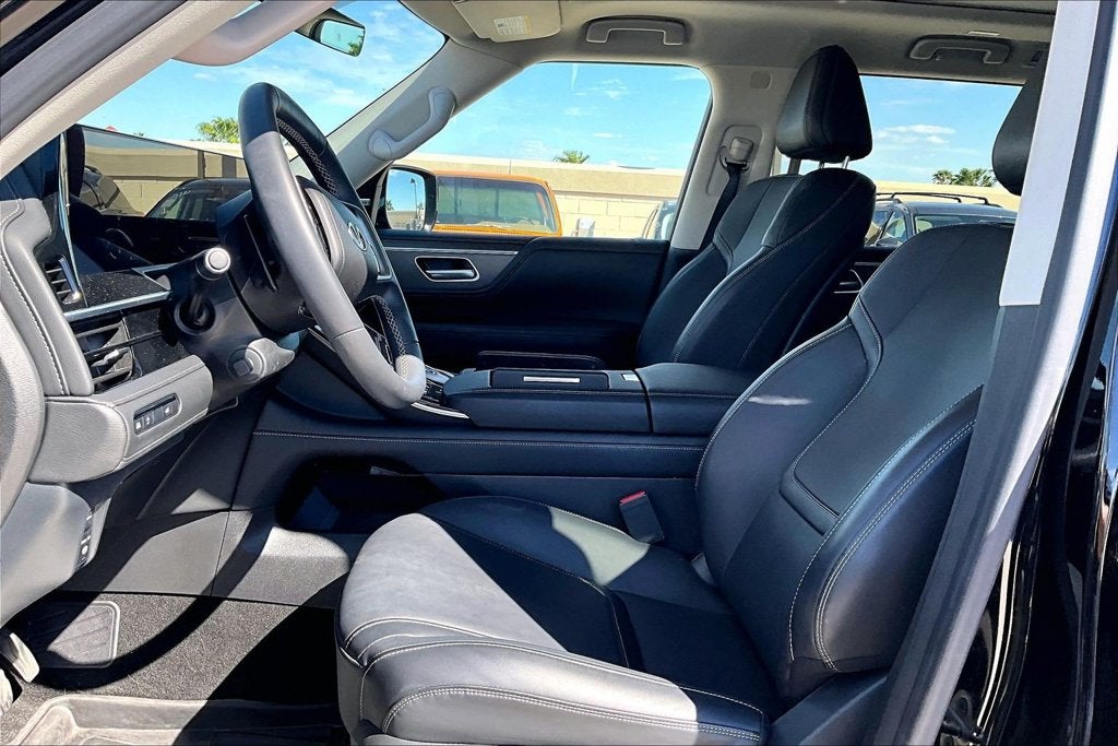 2025 INFINITI QX80 Pure 4WD