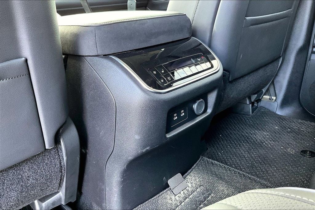 2025 INFINITI QX80 Luxe 2WD