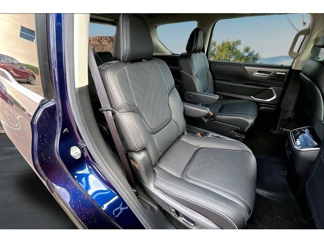 2025 INFINITI QX80 Luxe 2WD