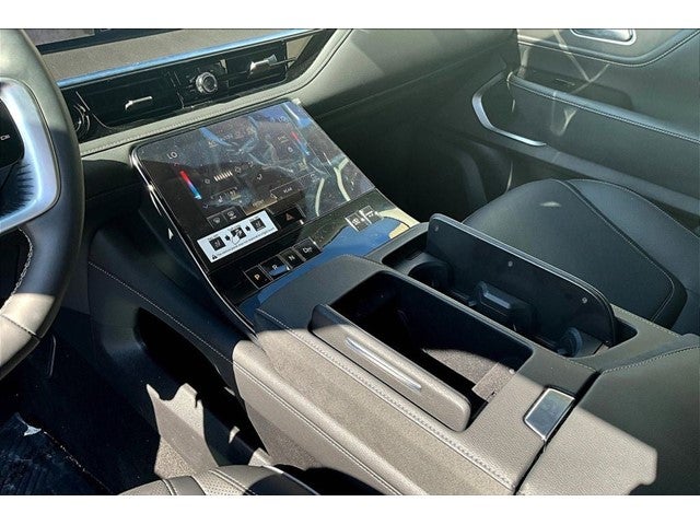 2025 INFINITI QX80 Luxe 2WD