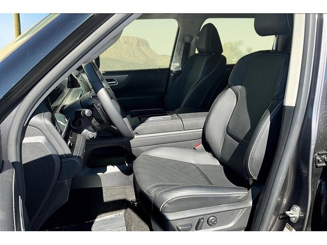 2025 INFINITI QX80 Luxe 2WD