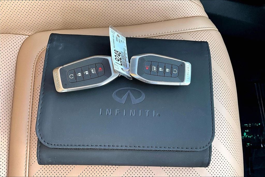 2025 INFINITI QX80 Luxe 4WD