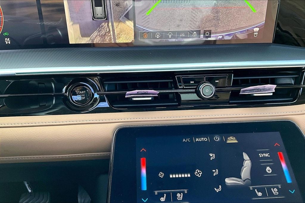 2025 INFINITI QX80 Luxe 4WD