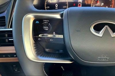 2025 INFINITI QX80 Luxe 4WD