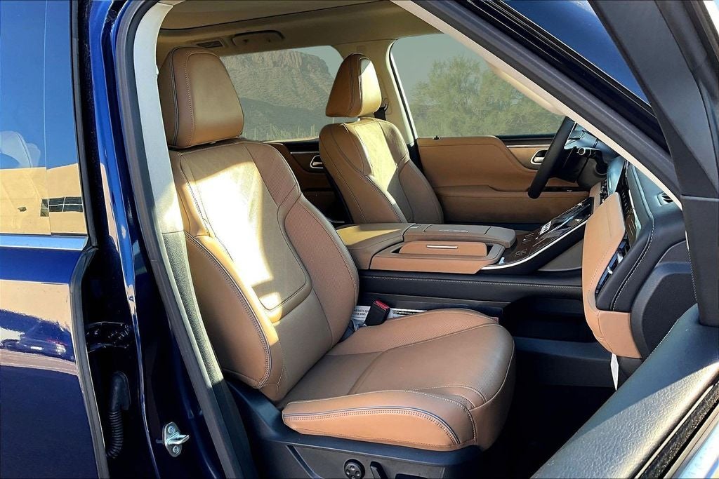 2025 INFINITI QX80 Luxe 4WD