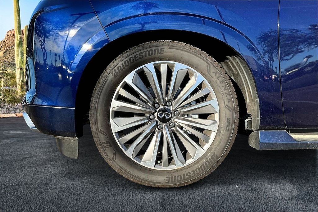 2025 INFINITI QX80 Luxe 4WD