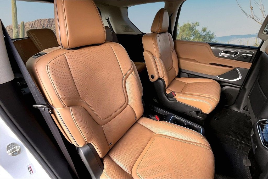 2026 INFINITI QX80 Luxe 4WD