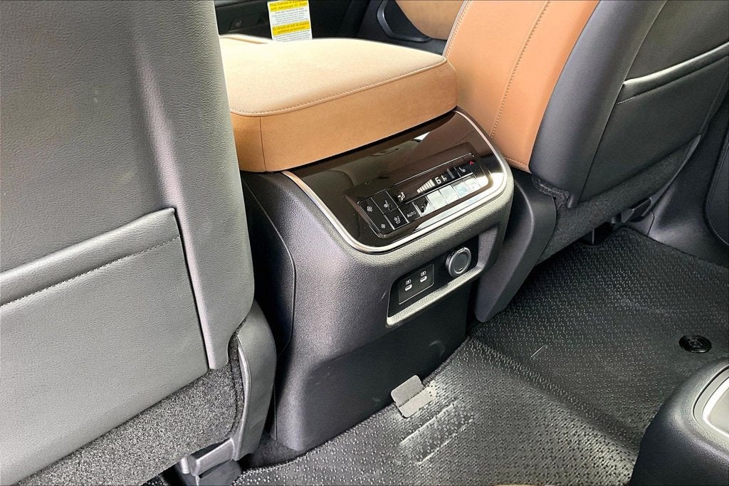 2026 INFINITI QX80 Luxe 4WD