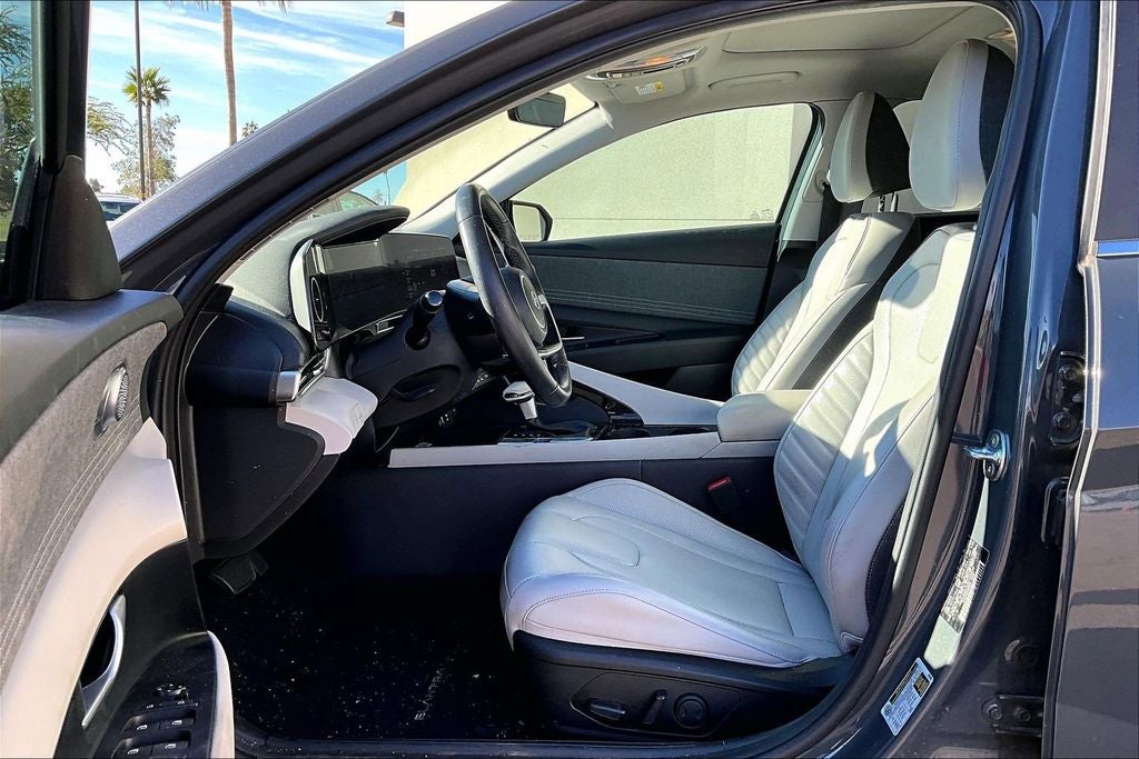 2025 Hyundai Elantra Hybrid Limited