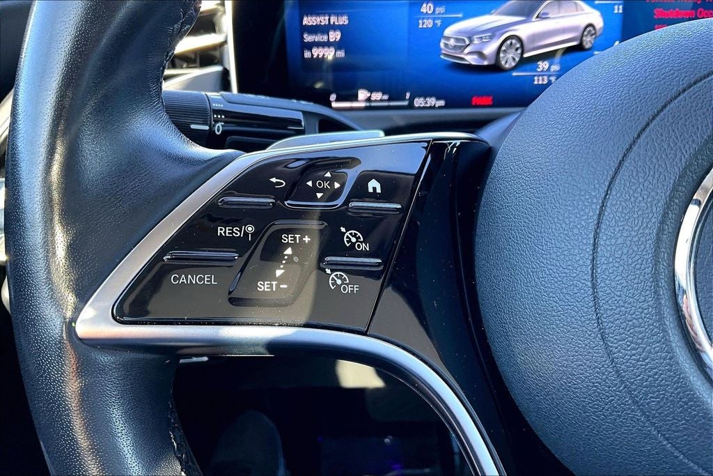 2025 Mercedes-Benz E-Class E350 - Photo 18