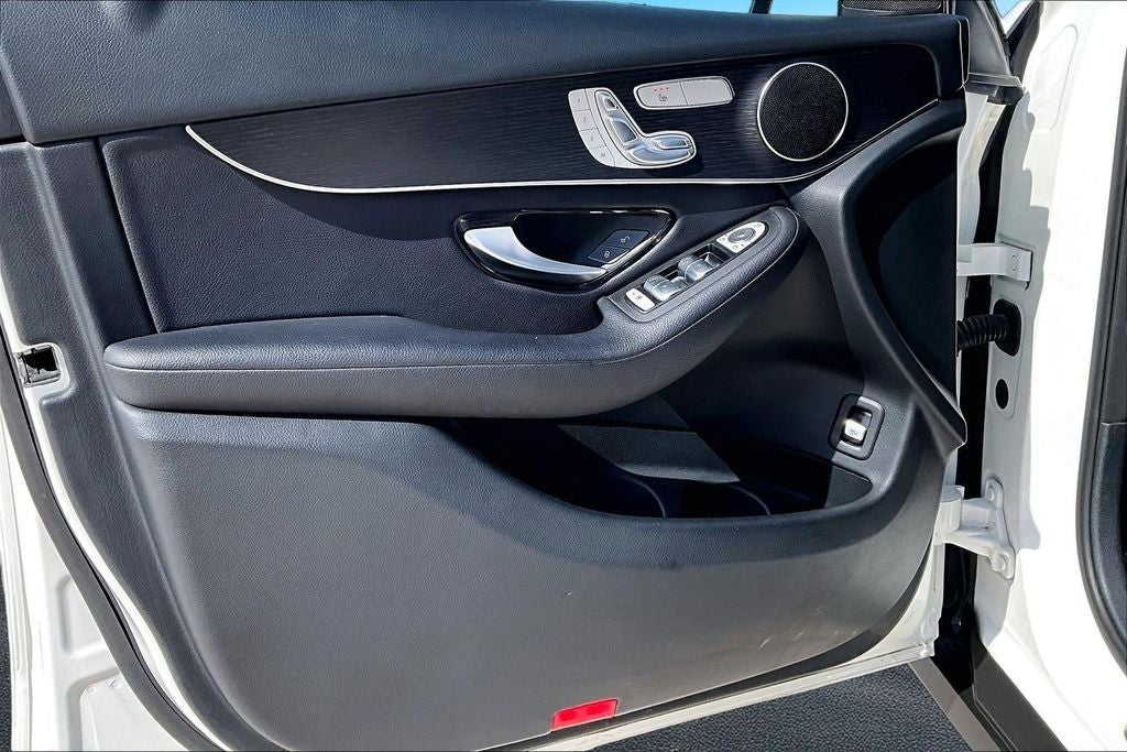 2022 Mercedes-Benz GLC GLC 300