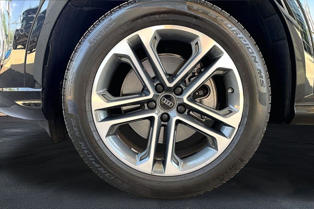 2025 Audi Q5 2.0T Premium quattro