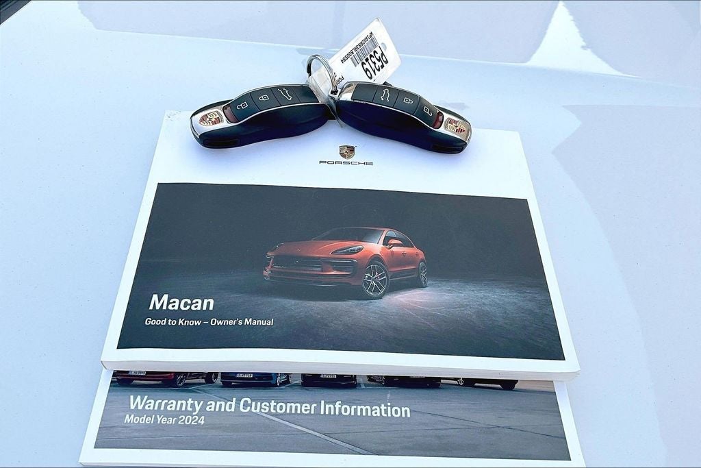 2024 Porsche Macan Base