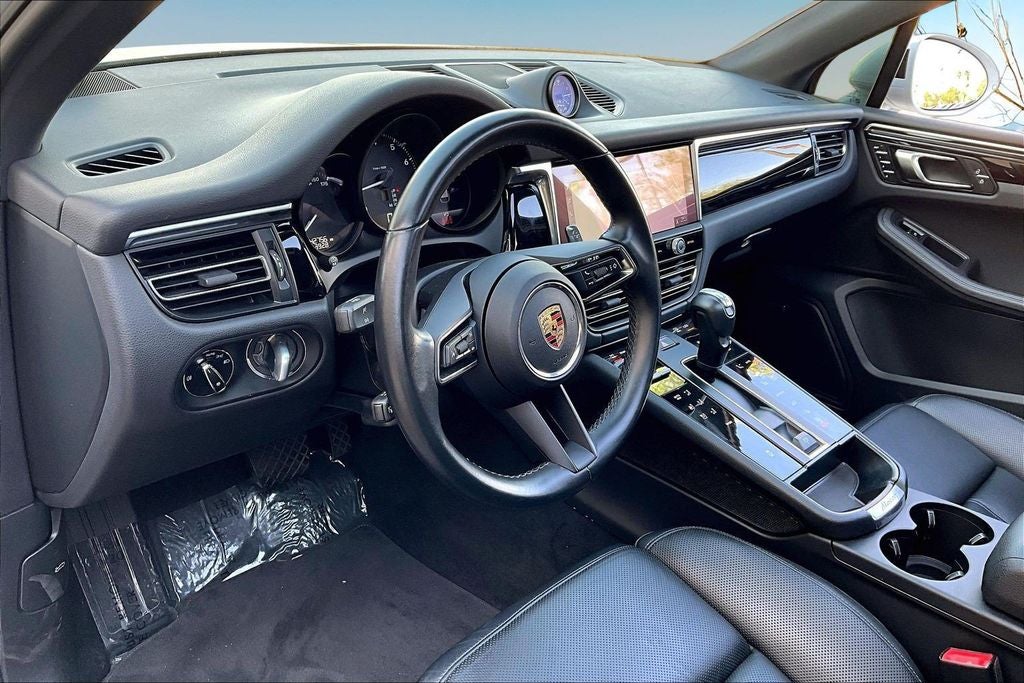 2024 Porsche Macan Base