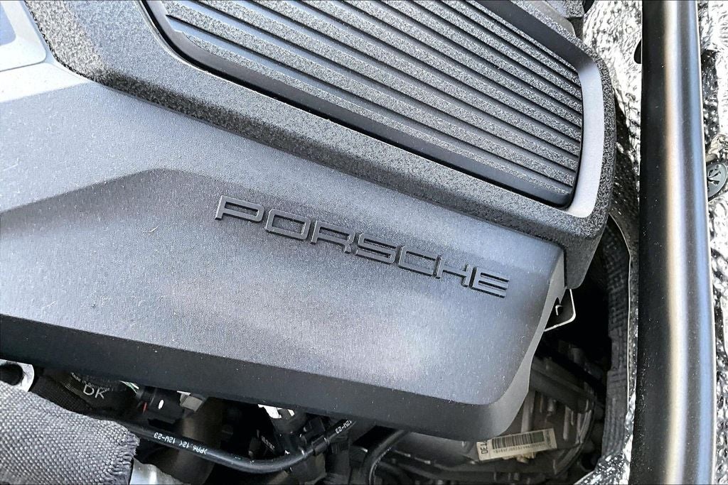 2024 Porsche Macan Base