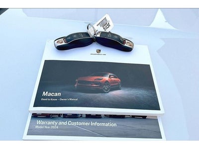 2024 Porsche Macan Base