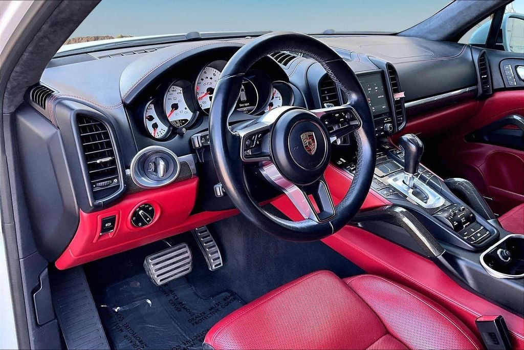 2017 Porsche Cayenne GTS