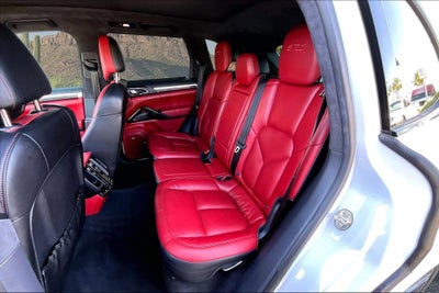 2017 Porsche Cayenne GTS