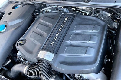 2017 Porsche Cayenne GTS