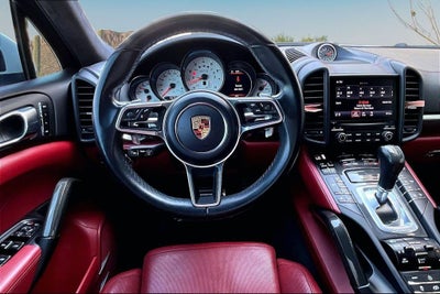 2017 Porsche Cayenne GTS