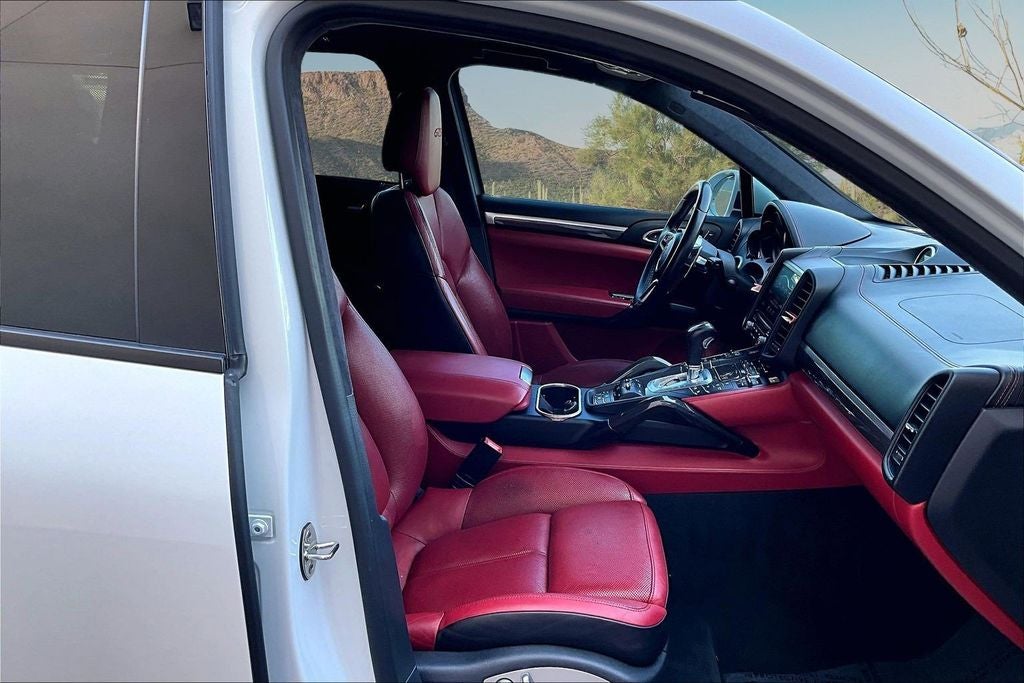 2017 Porsche Cayenne GTS