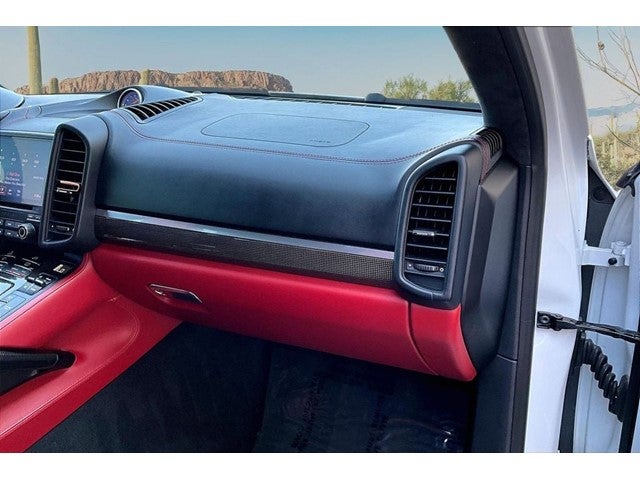 2017 Porsche Cayenne GTS