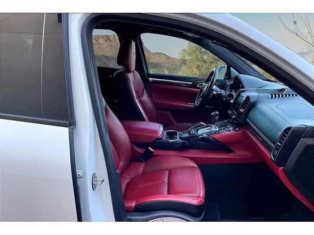 2017 Porsche Cayenne GTS