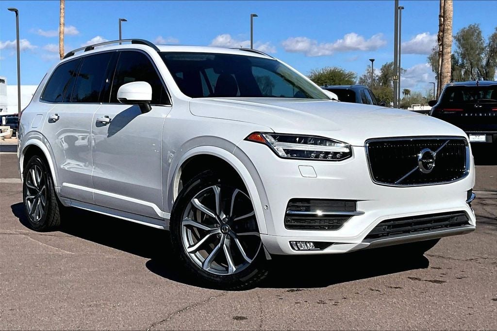 2018 Volvo XC90 T5 Momentum 5P