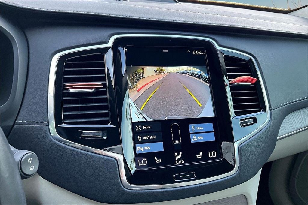 2022 Volvo XC90 Recharge Plug-In Hybrid T8 Inscription 7 Passenger