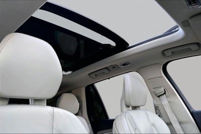 2022 Volvo XC90 Recharge Plug-In Hybrid T8 Inscription 7 Passenger