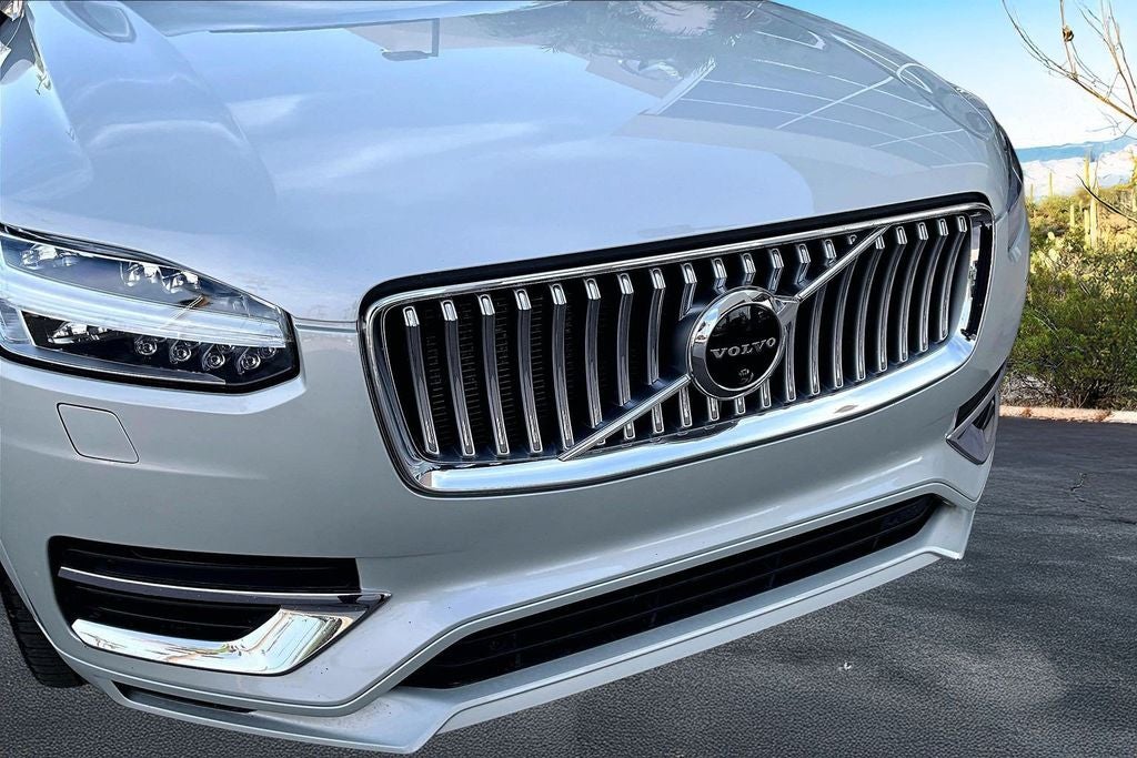 2022 Volvo XC90 Recharge Plug-In Hybrid T8 Inscription 7 Passenger