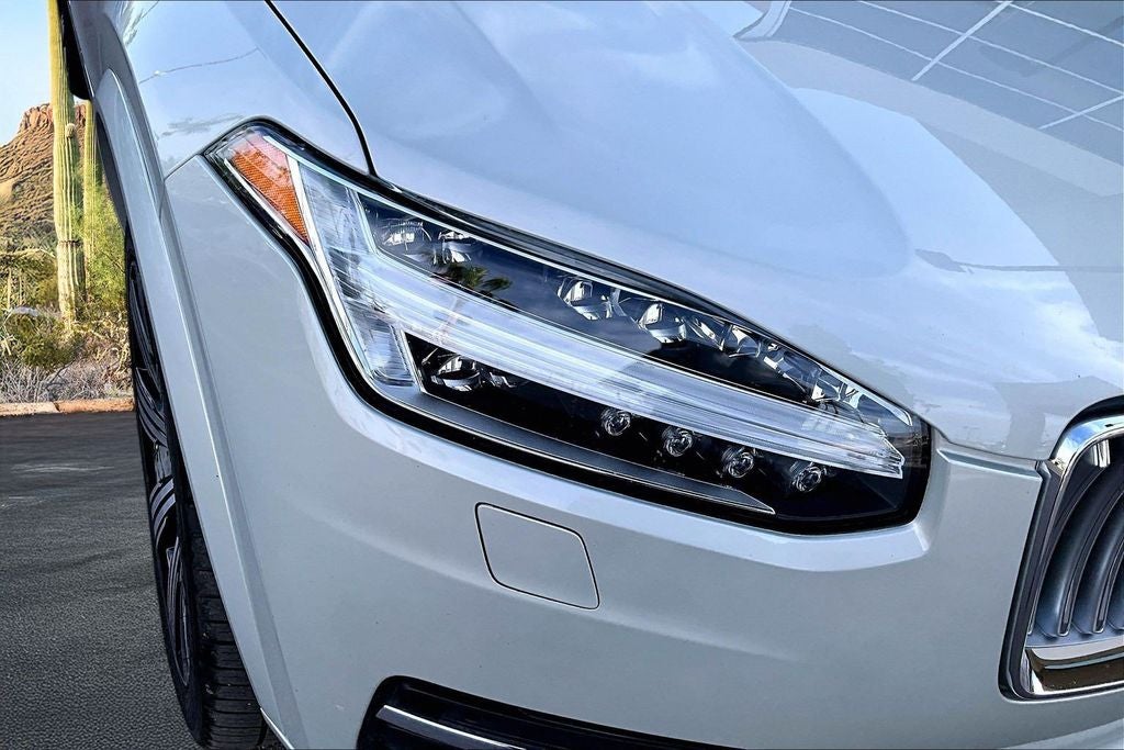 2022 Volvo XC90 Recharge Plug-In Hybrid T8 Inscription 7 Passenger