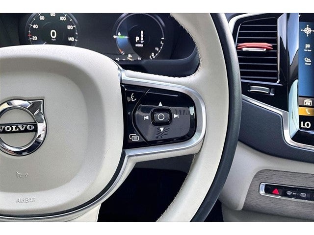 2022 Volvo XC90 Recharge Plug-In Hybrid T8 Inscription 7 Passenger