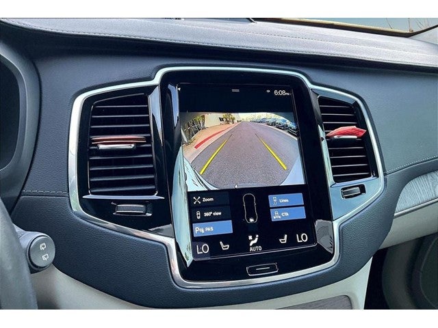 2022 Volvo XC90 Recharge Plug-In Hybrid T8 Inscription 7 Passenger