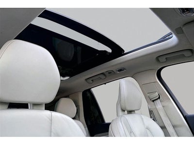 2022 Volvo XC90 Recharge Plug-In Hybrid T8 Inscription 7 Passenger