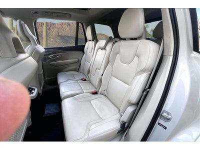 2022 Volvo XC90 Recharge Plug-In Hybrid T8 Inscription 7 Passenger