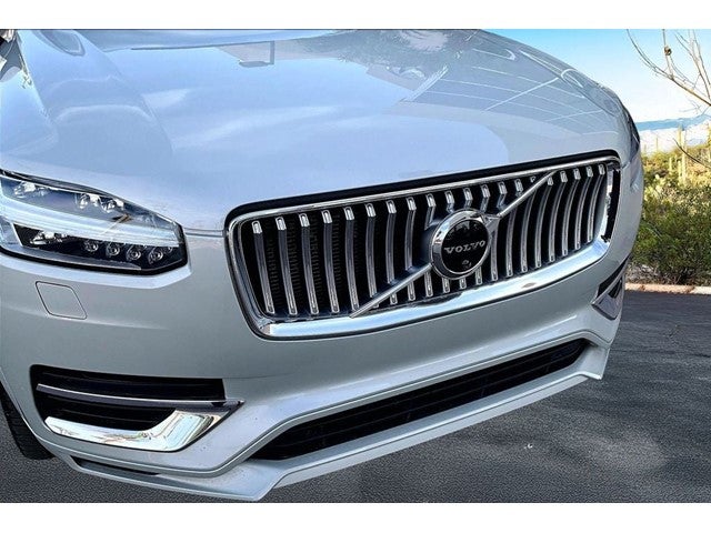 2022 Volvo XC90 Recharge Plug-In Hybrid T8 Inscription 7 Passenger