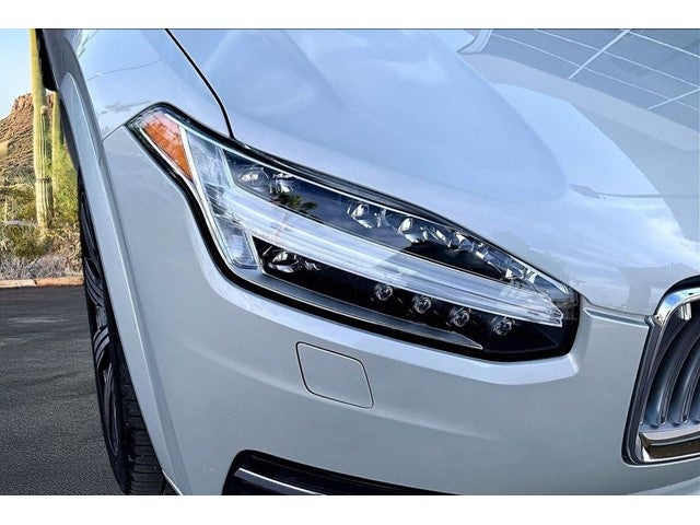 2022 Volvo XC90 Recharge Plug-In Hybrid T8 Inscription 7 Passenger