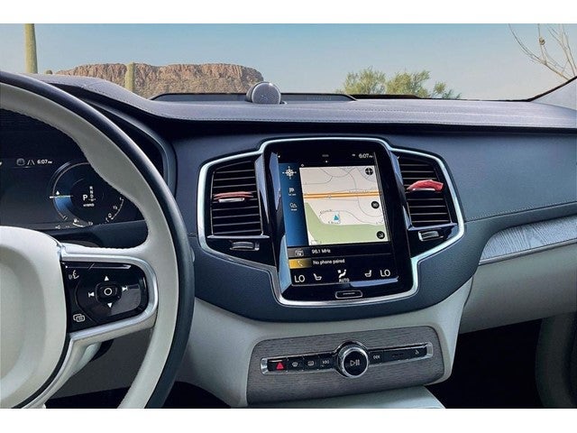 2022 Volvo XC90 Recharge Plug-In Hybrid T8 Inscription 7 Passenger