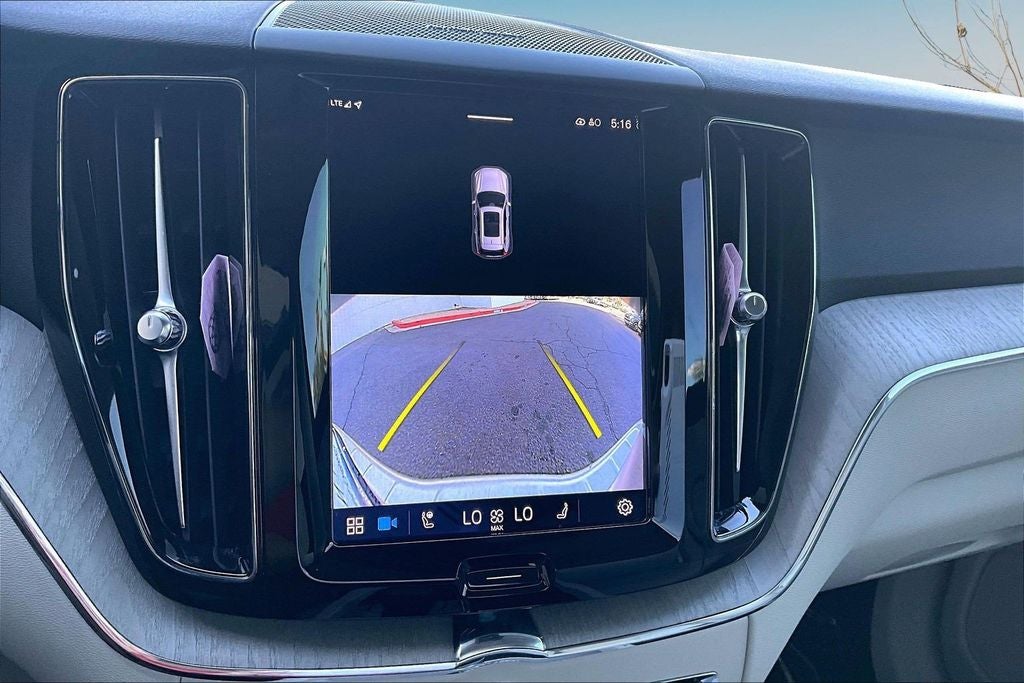 2023 Volvo XC60 B5 Plus Bright Theme