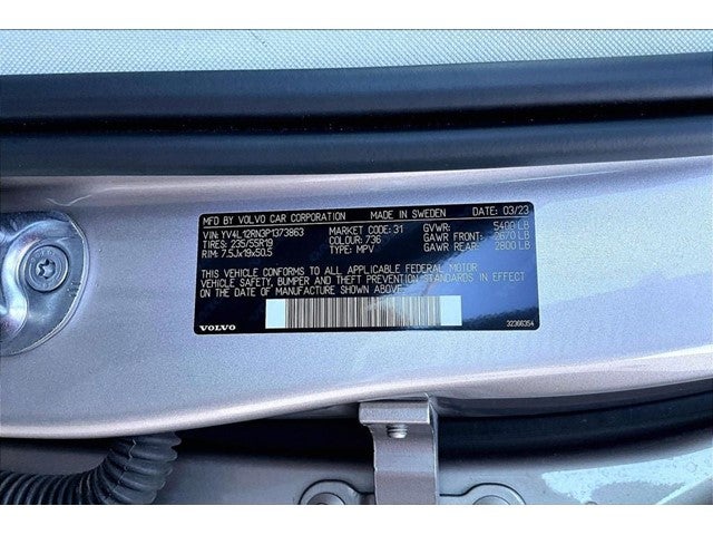 2023 Volvo XC60 B5 Plus Bright Theme
