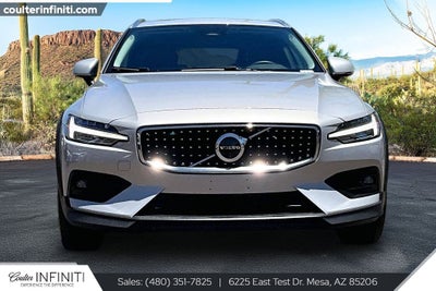 2025 Volvo V60 Cross Country B5 Plus