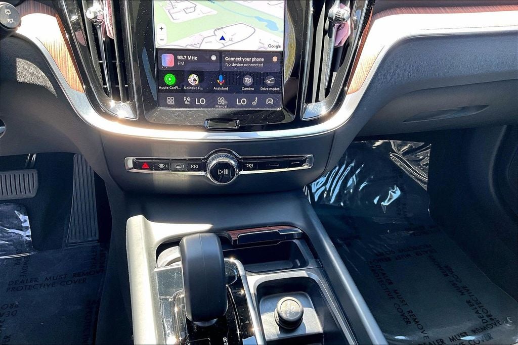 2025 Volvo V60 Cross Country B5 Plus