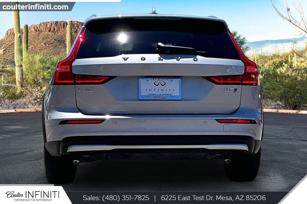 2025 Volvo V60 Cross Country B5 Plus