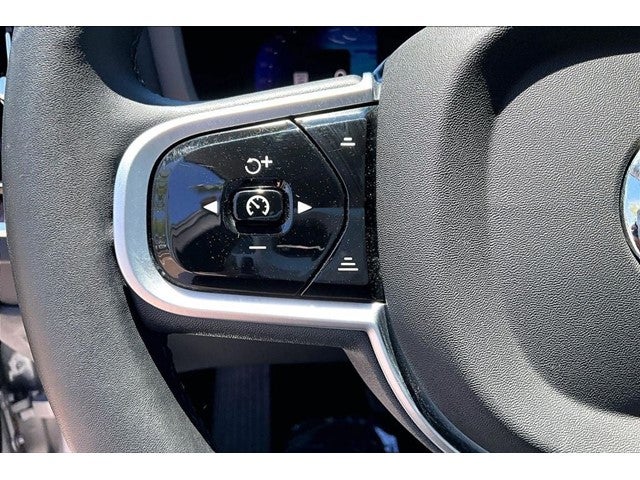 2025 Volvo V60 Cross Country B5 Plus
