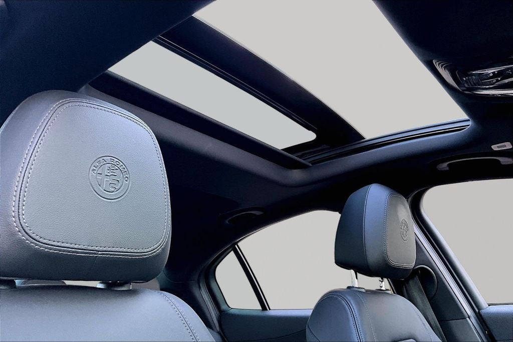 2023 Alfa Romeo Giulia Veloce