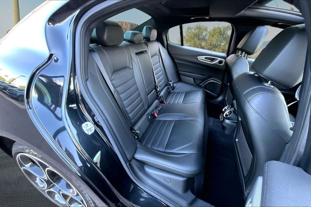 2023 Alfa Romeo Giulia Veloce